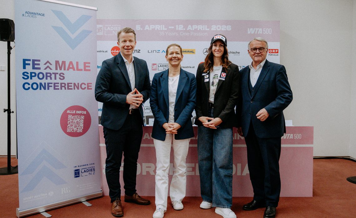 DDr. Paul Eiselsberg, Sandra Reichel, Janine Flock und Hans Niessl